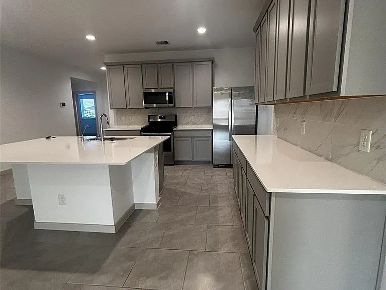 3810 Lila Lake Ln — Photo 20