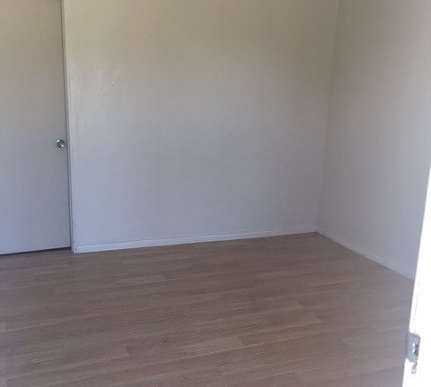 5th image of 3798 Electric Ave