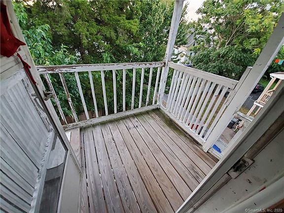 3rd image of 44 Garfield Ave #3