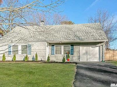 15 Silver Pine Dr, Medford, NY, 11763