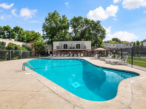 7316 W 22nd St APT 305, Minneapolis, MN 55426