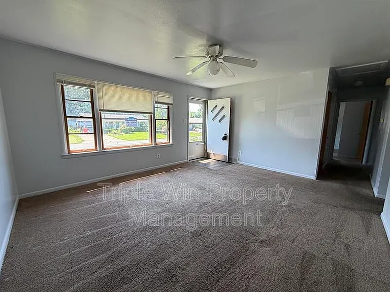 1695 Crowder Dr — Photo 7