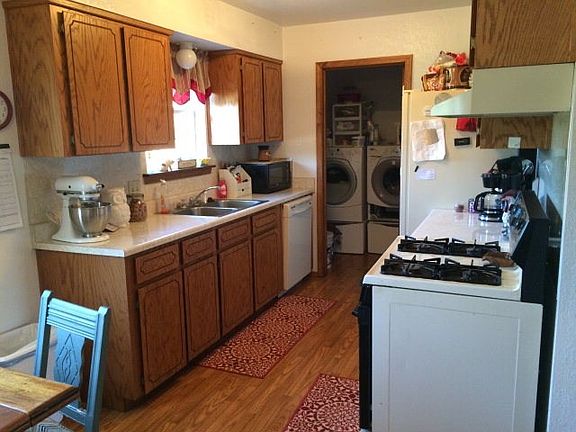 2nd image of 235 W Peoria Ave