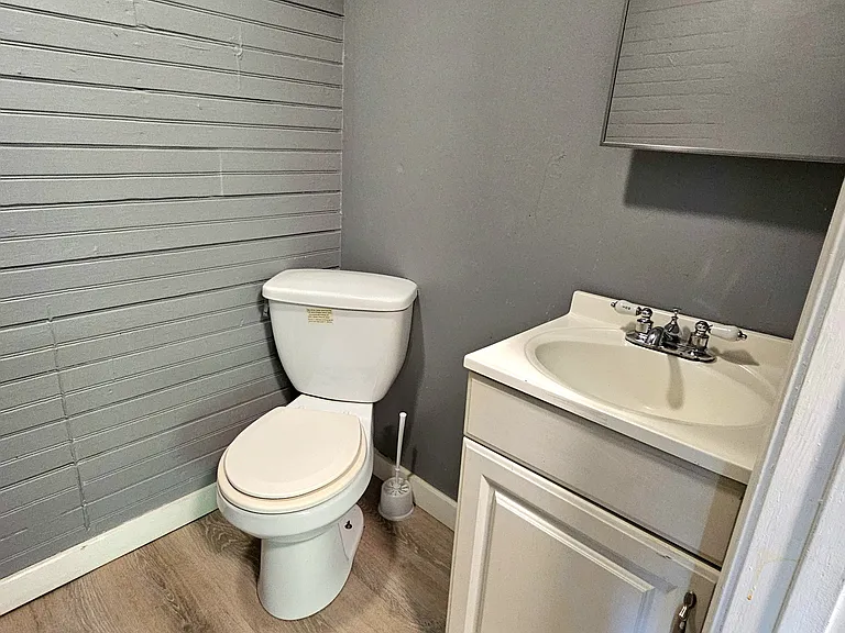 22 Beech St #B — Photo 24