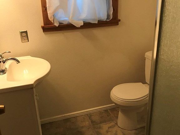 5th image of 384 Hilltop St APT 4