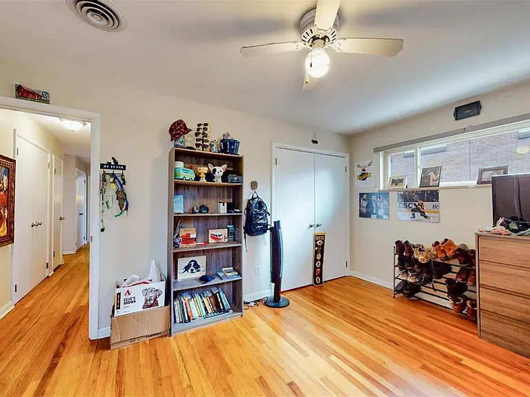 715 Ivanhoe St — Photo 25