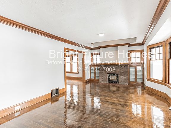 3rd image of 1247 Cook Ave Unit 2