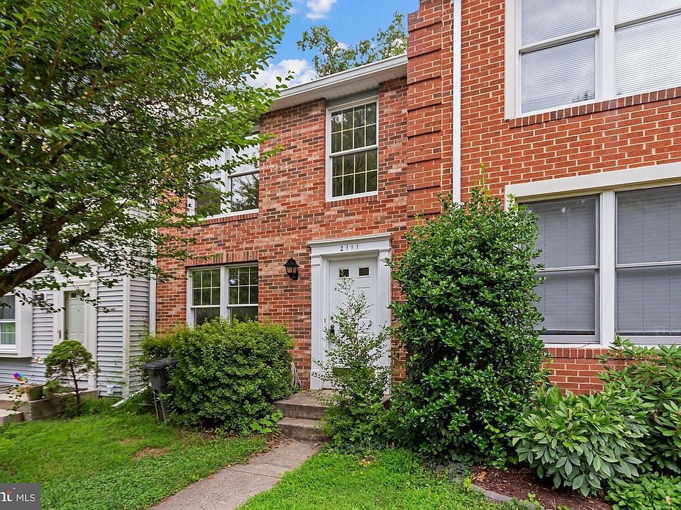 1st image of 2111 Preston Square Ct
