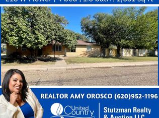 218 W Flower Ave, Ulysses, KS 67880