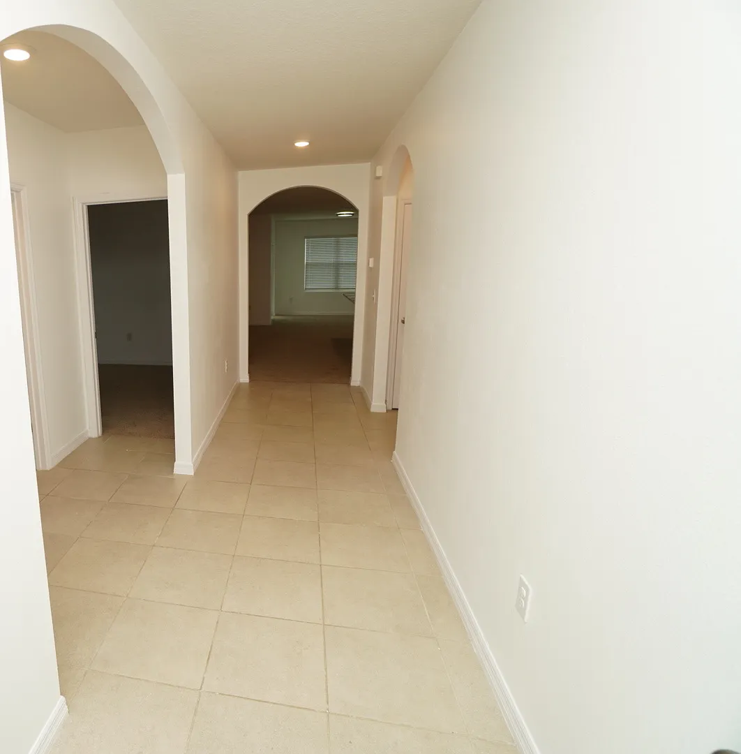 128 Hickory Crse - * — Photo 2
