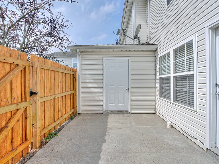 415 Arapaho Dr — Photo 13