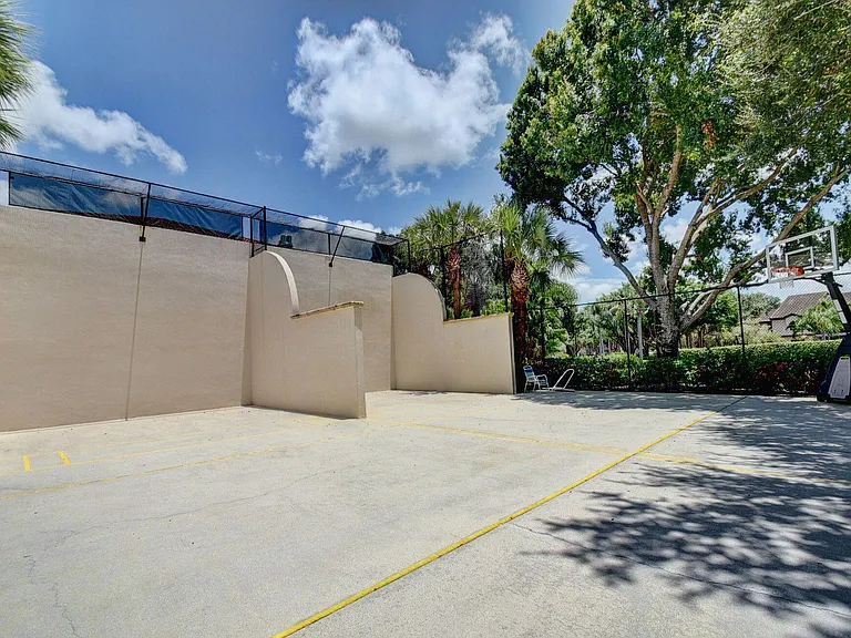5418 Firenze Dr #F — Photo 39