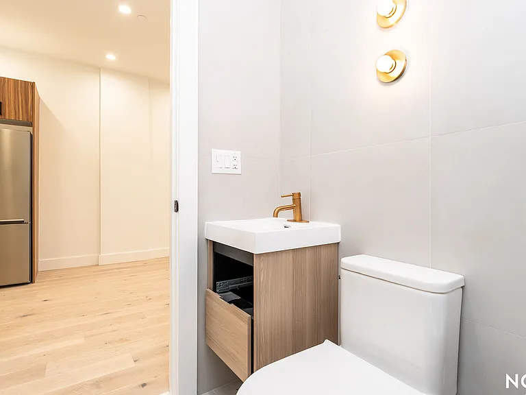 485 Tompkins Ave #2C — Photo 8