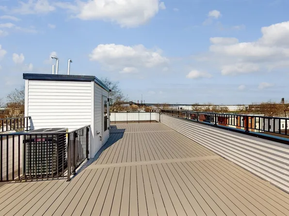 220 Freeman Avenue image 6 of 30