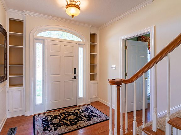 4th image of 4890 Rolling Hill Road