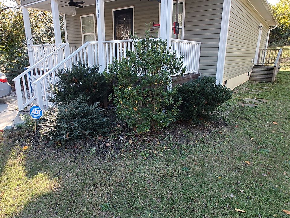 2nd image of 1104 Rock St #B