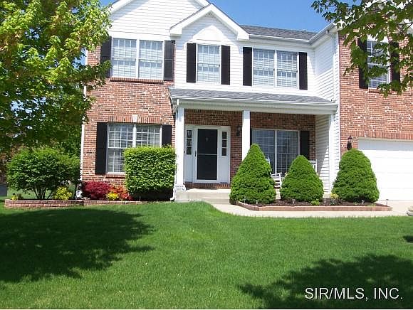 2nd image of 1111 Hearthstone Dr