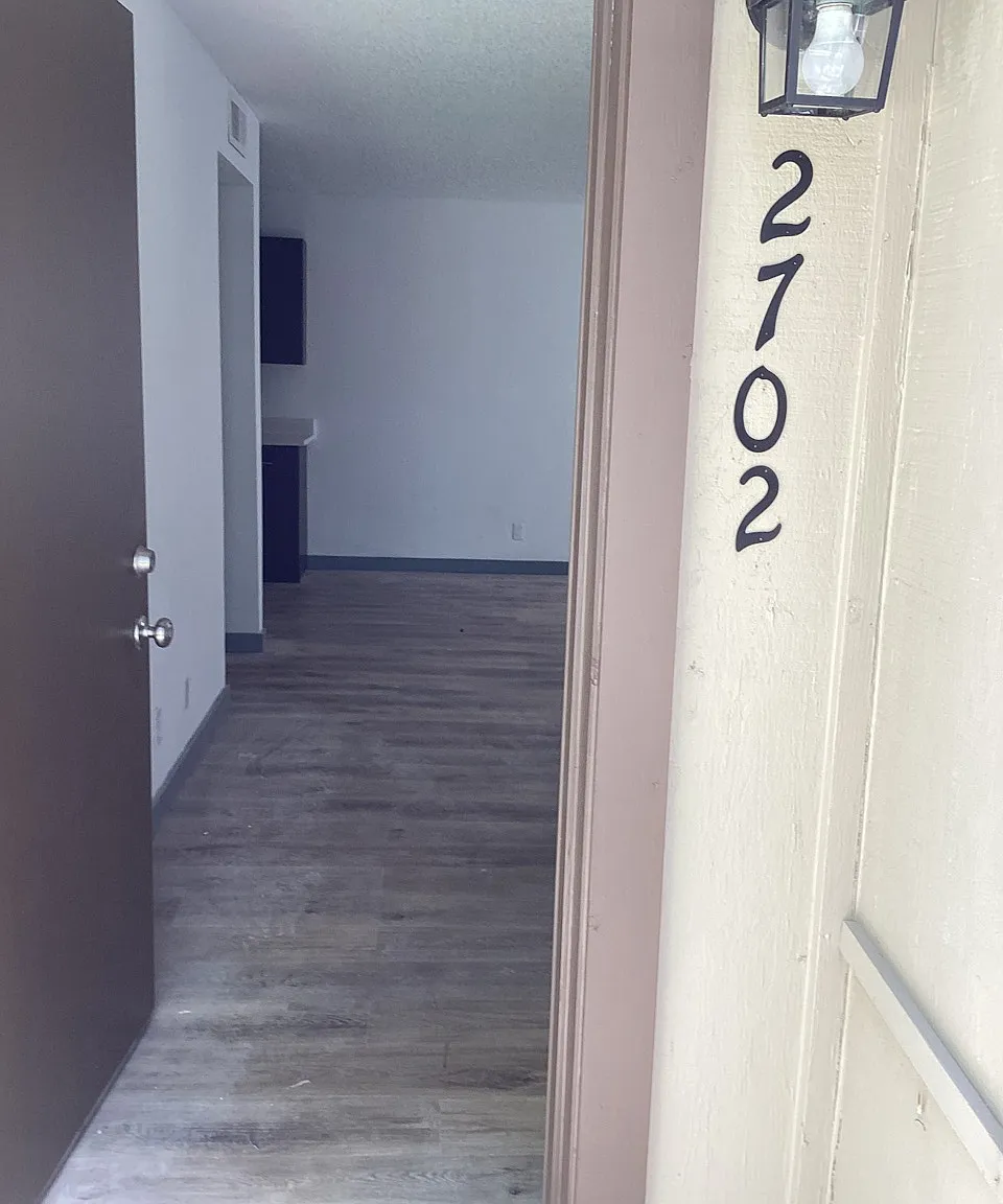 Charming 3-Bedroom Apartment in Tulsa, Oklahoma — Photo 2