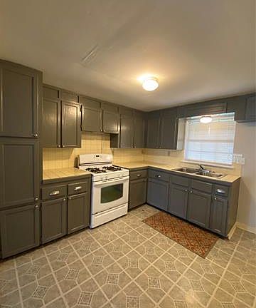 5th image of 26780 E Admiral Pl