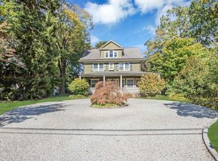 51 Highland Rd, Glen Cove, NY 11542