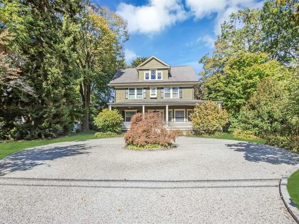 51 Highland Road, Glen Cove, NY 11542