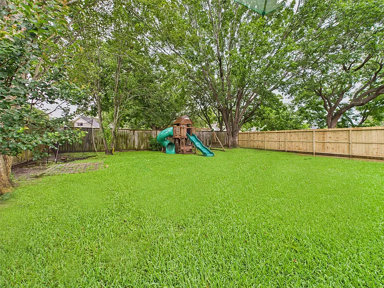3718 Brookwood Dr — Photo 30
