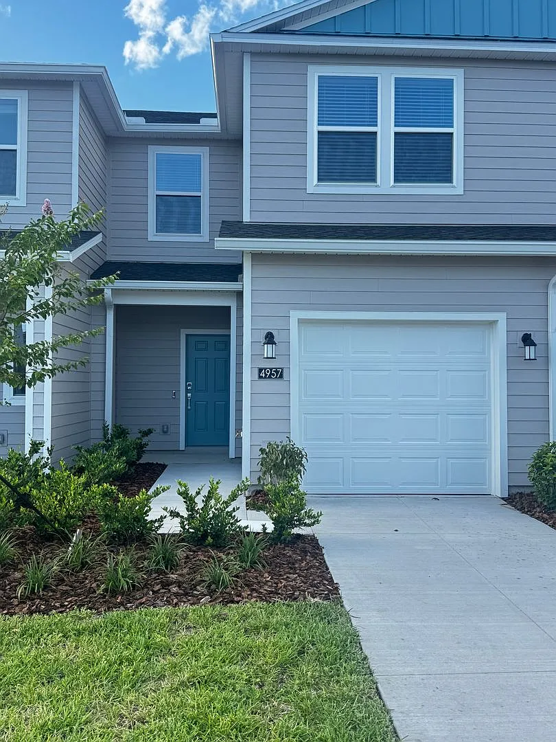 Brand New Modern Townhome in Marion Ranch Move-in Ready! Internet, Trash & Lawn Care Included! — Photo 3