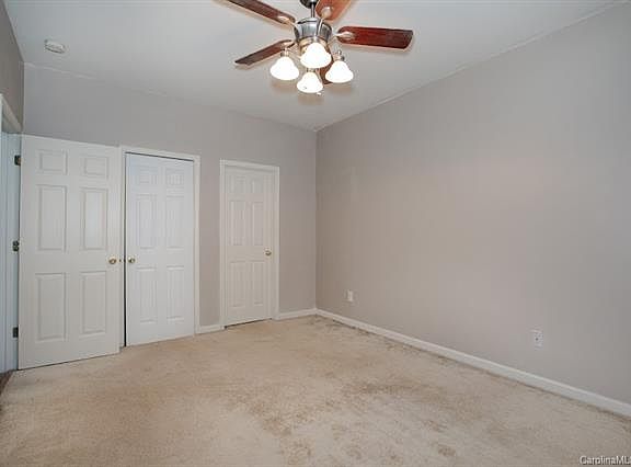 3rd image of 2128 Winthrop Chase Dr #16/2128