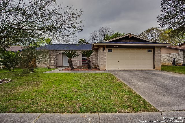 1st image of 8715 Thatch Dr