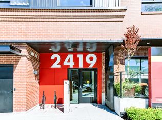 2419 Grant St #406, Vancouver, BC V5K3G5