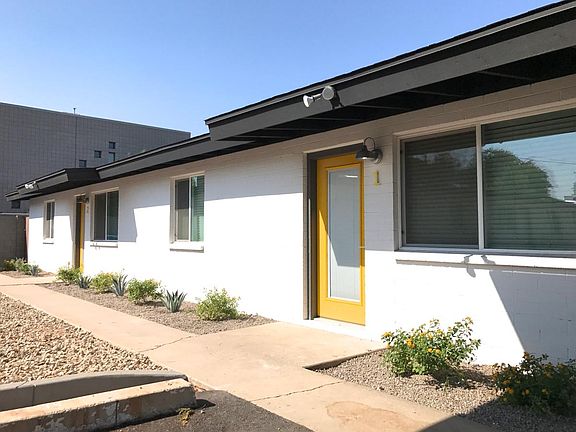 2nd image of 2031 E Glenrosa Ave
