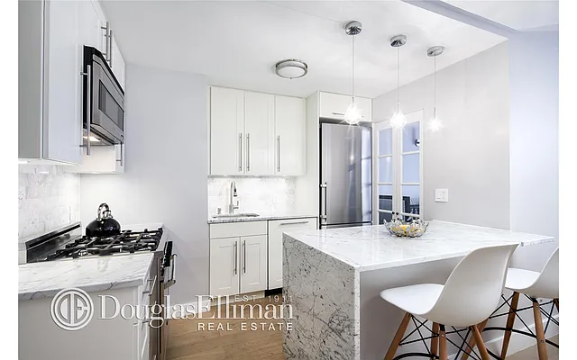 Sold by Douglas Elliman | media 10
