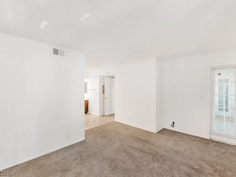 1701 E Katie Ave #1 — Photo 20