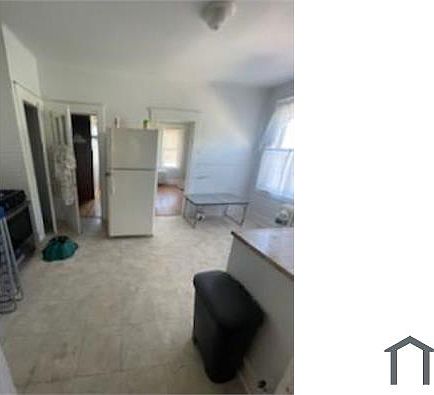 1st image of 23 William St Floor 1