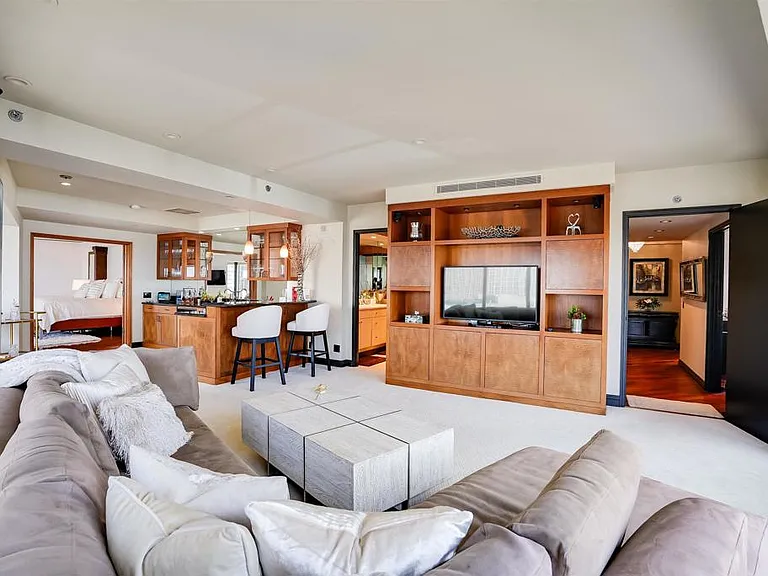 200 Harbor Dr #1502 — Photo 12