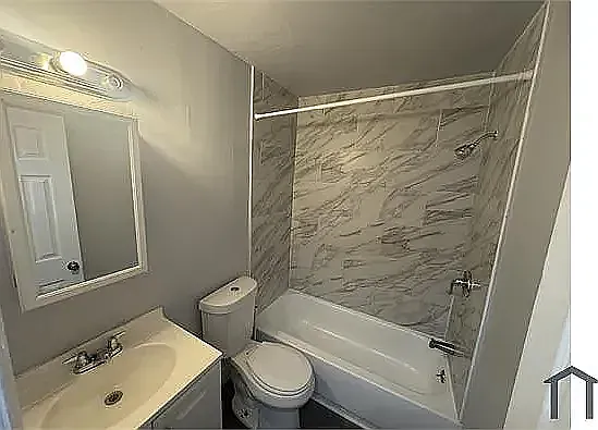 4835 N 6th St #305 — Photo 8