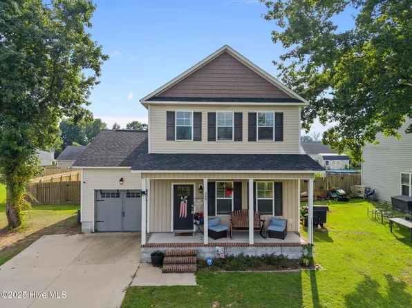 308 Cabinwood Court, Richlands, NC 28574