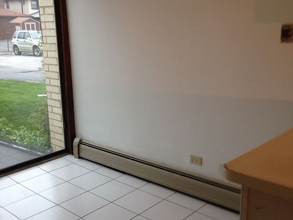 5th image of 17736 School St APT 1N