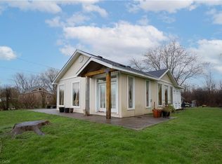 1093 Sunset Dr, Fort Erie, ON L2A5M4