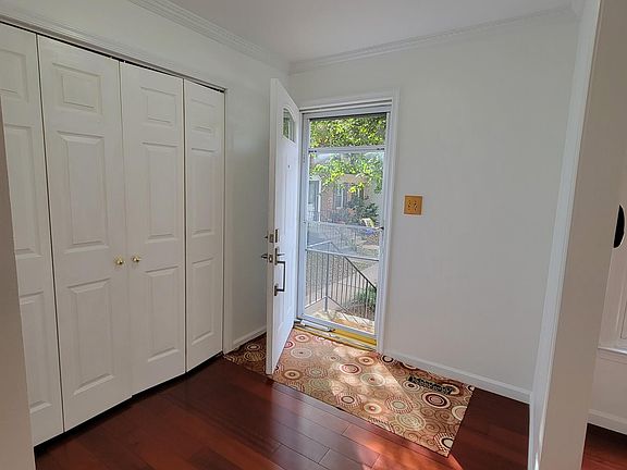 2nd image of 3137 Bayswater Ct