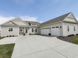 N45W22939 Charlotte Way, Pewaukee, WI 53072