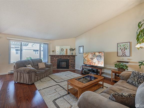 4th image of 4214 84th St NE APT 1