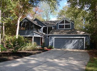 11 Leaf Trace Ct, Spring, TX 77381