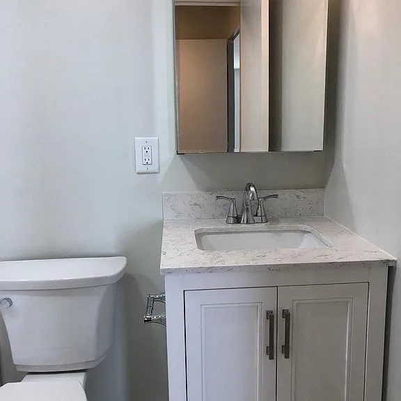 220-00 Locust St #11ES — Photo 11