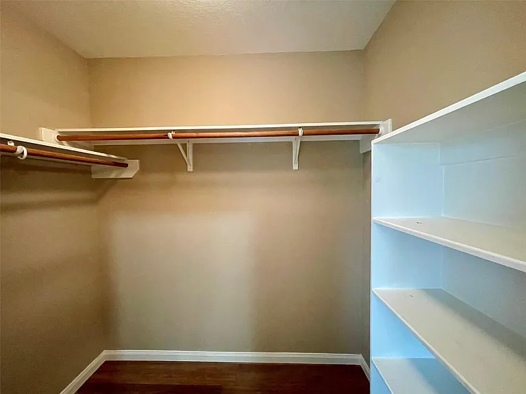 2035 Borthwick Ln — Photo 28