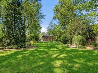 6704 Honesty Dr, Bethesda, MD 20817