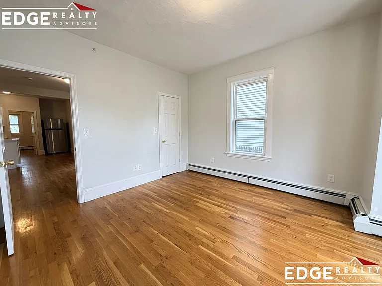 30 Mount Hope St #1 — Photo 8