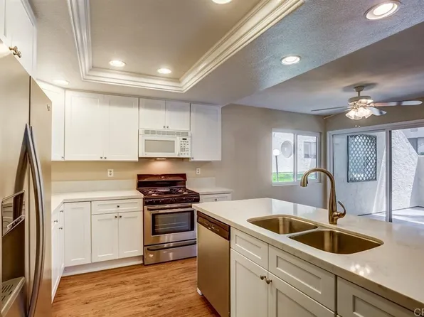 387 N Melrose Dr Unit C, Vista, CA 92083