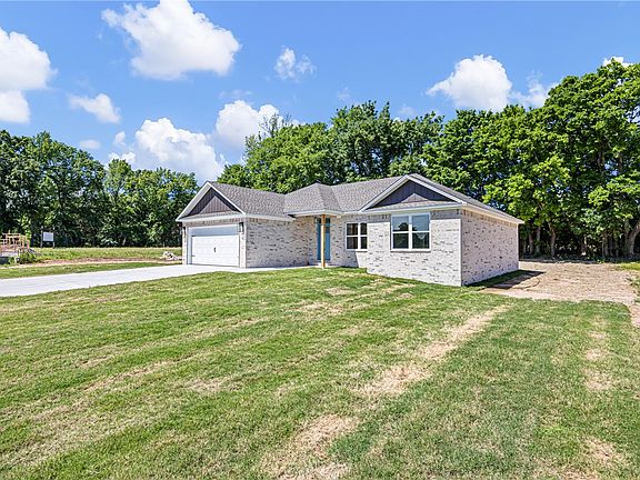 2nd image of 103 Nebo Heights Way