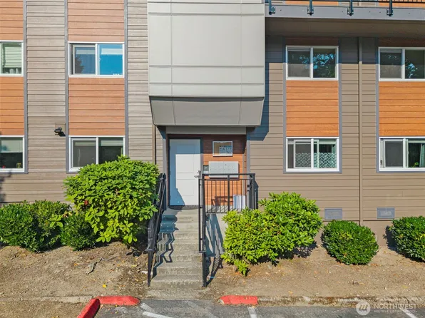 210 SW Clark Street #A202, Issaquah, WA 98027